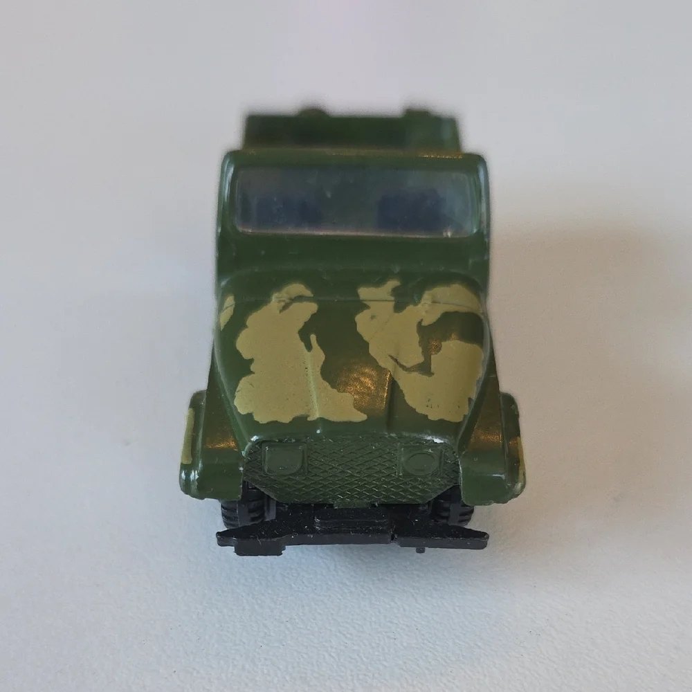YAT MING US ARMY Diecast Jeep  #1608 Green Camouflage